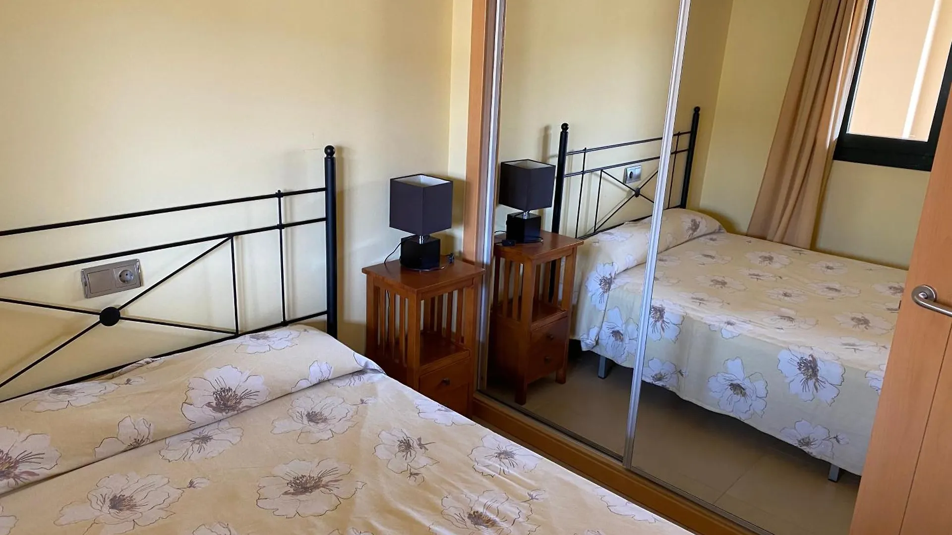 Apartamento Primera Linea De Playa Isla Canela 0*,  Spain